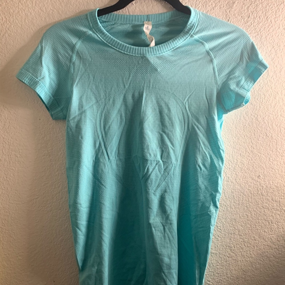 Tiffany Blue Lulu short sleeve top!